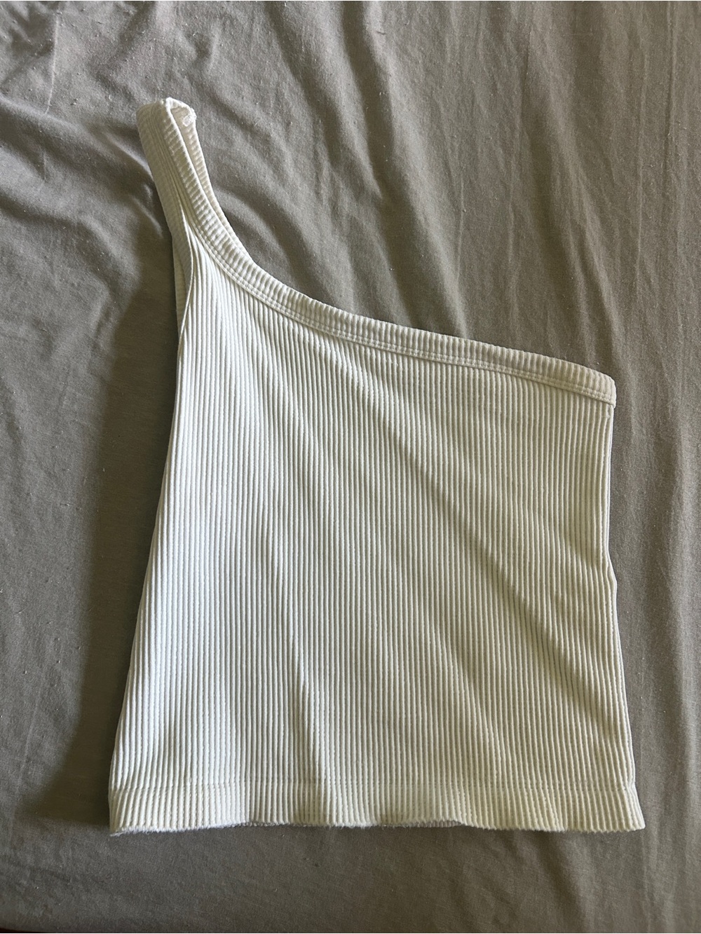 One shoulder tank